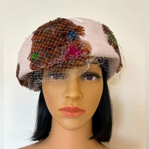 Astre-30's/40's Vtg, Wool, Union Made, Cream, Netted, Feather, Round Hat. OS